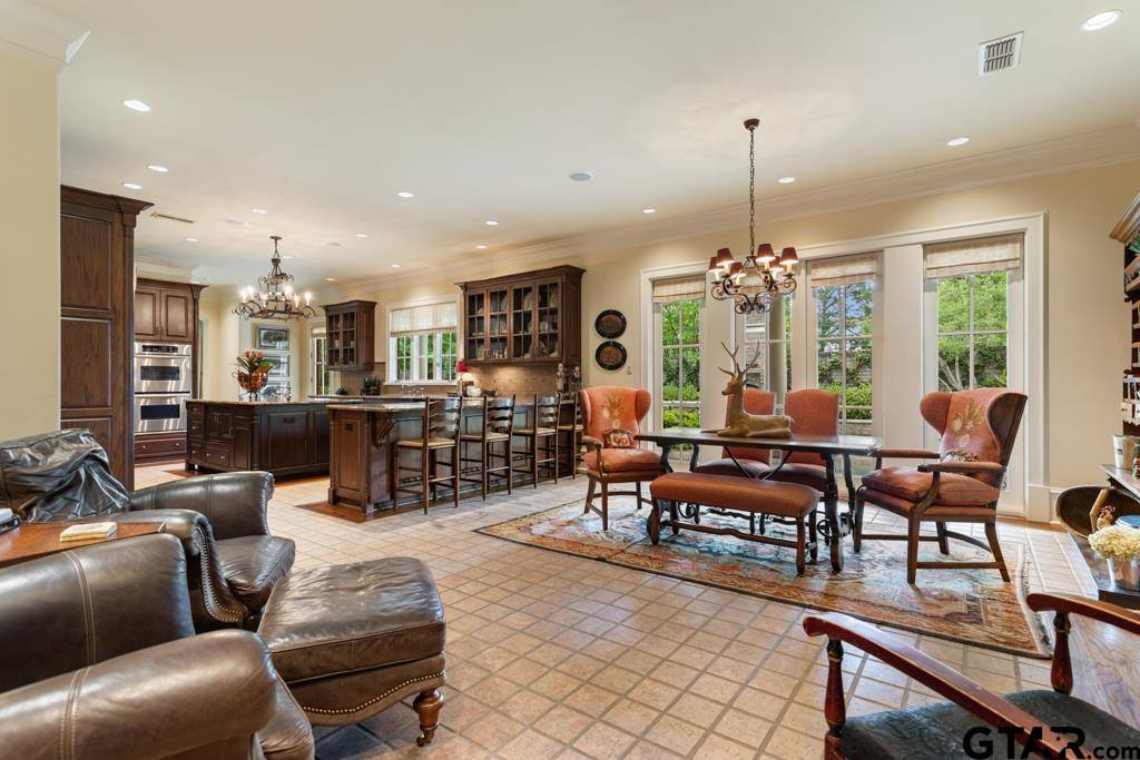 3048 Concord Pl, Tyler, TX 75701