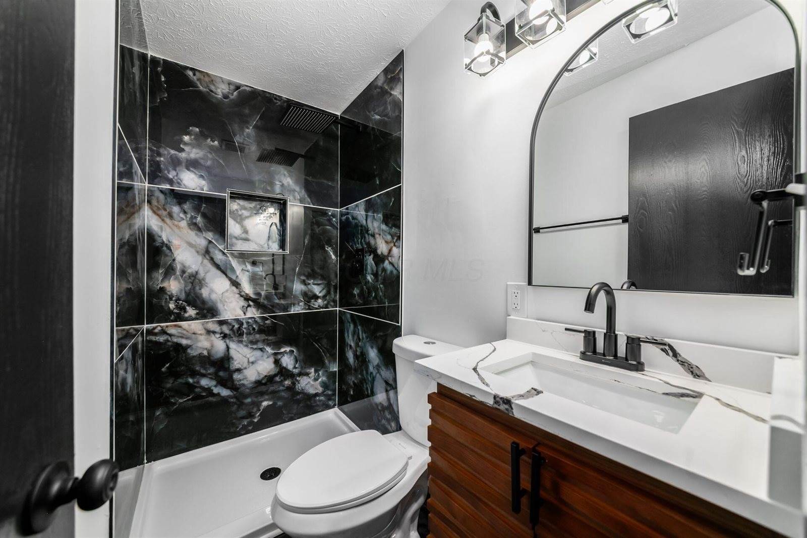 1908 Lost Valley Road, Powell, OH 43065