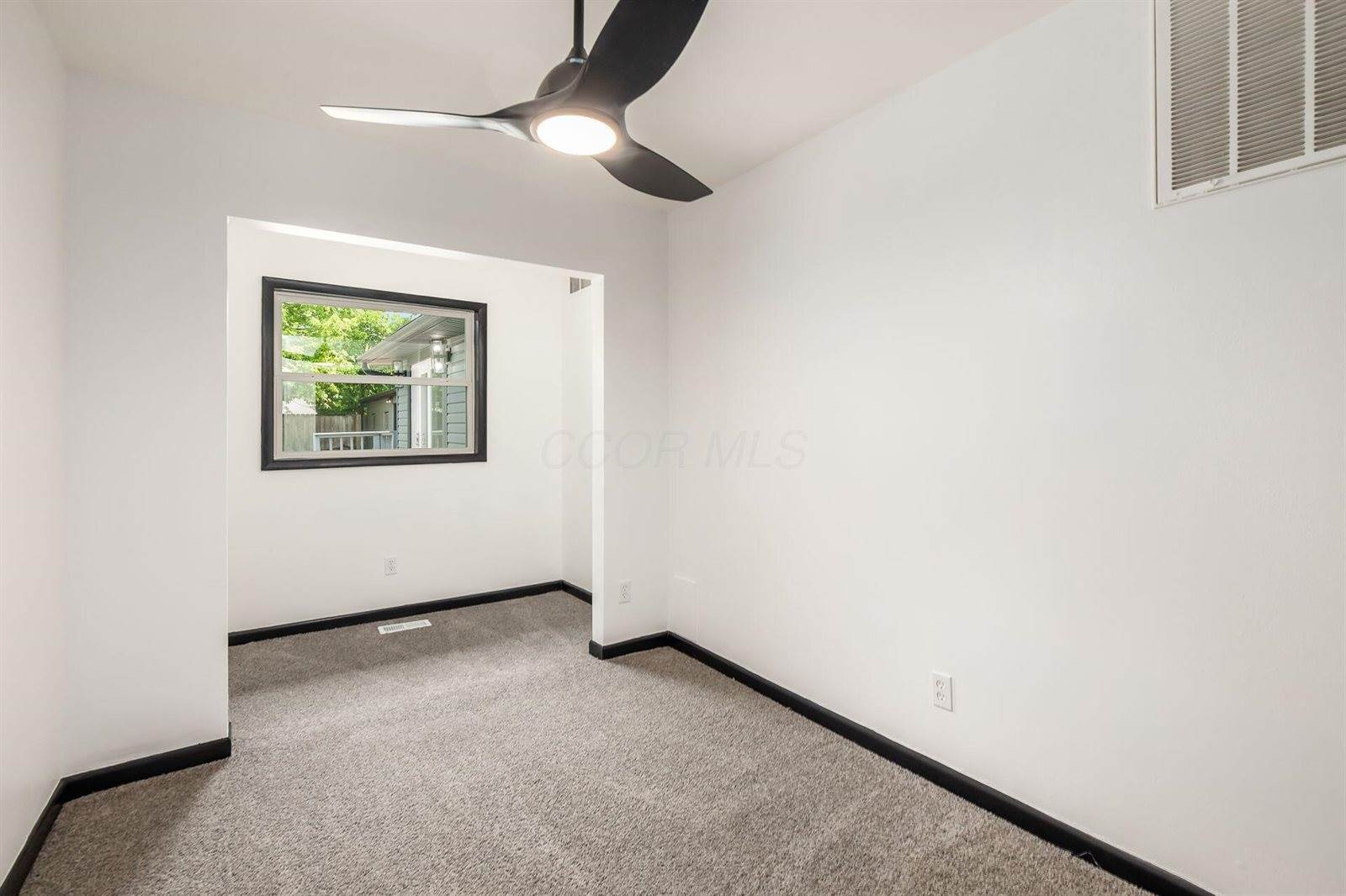 340 Danhurst Road, Columbus, OH 43228