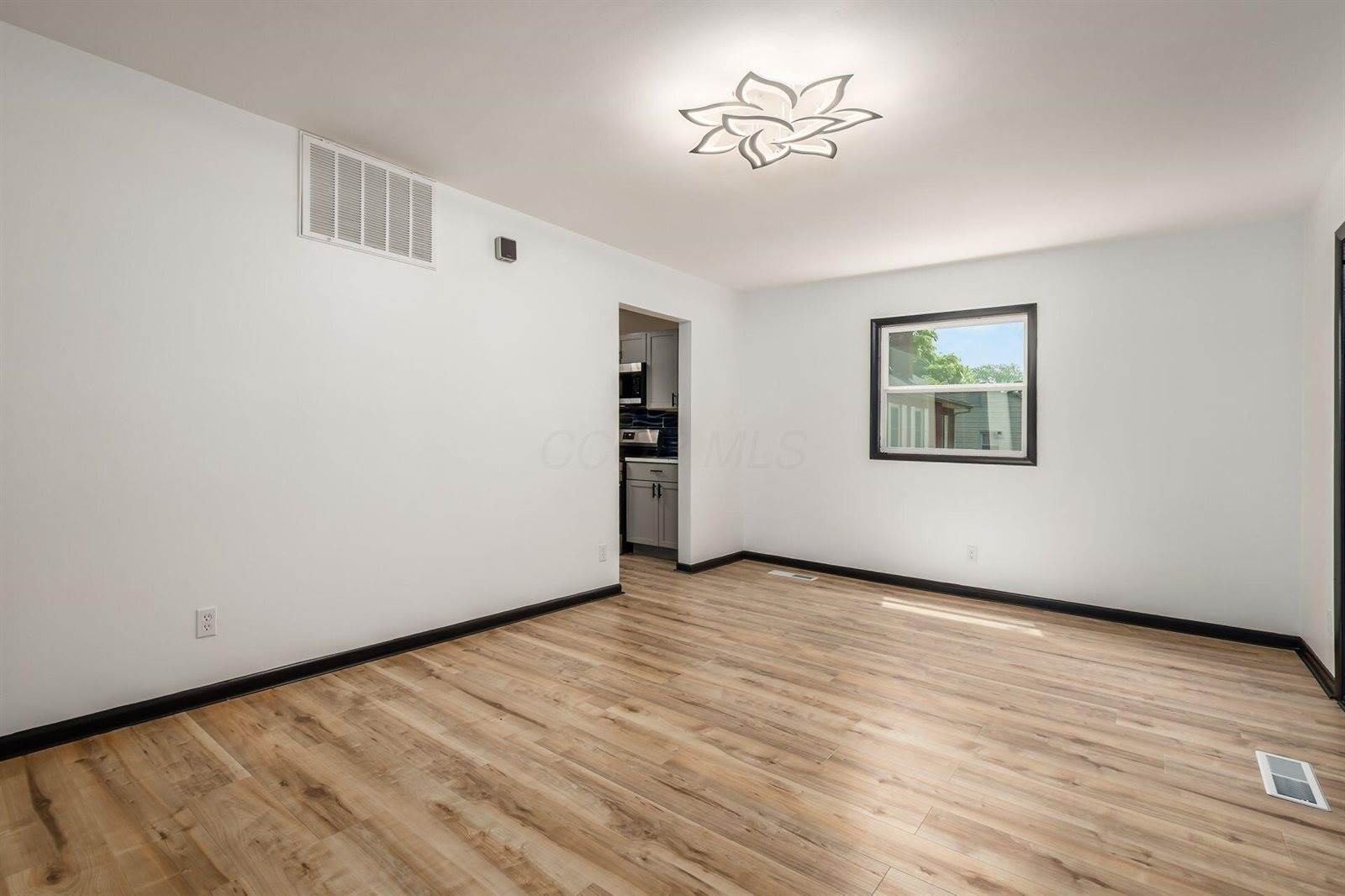 340 Danhurst Road, Columbus, OH 43228