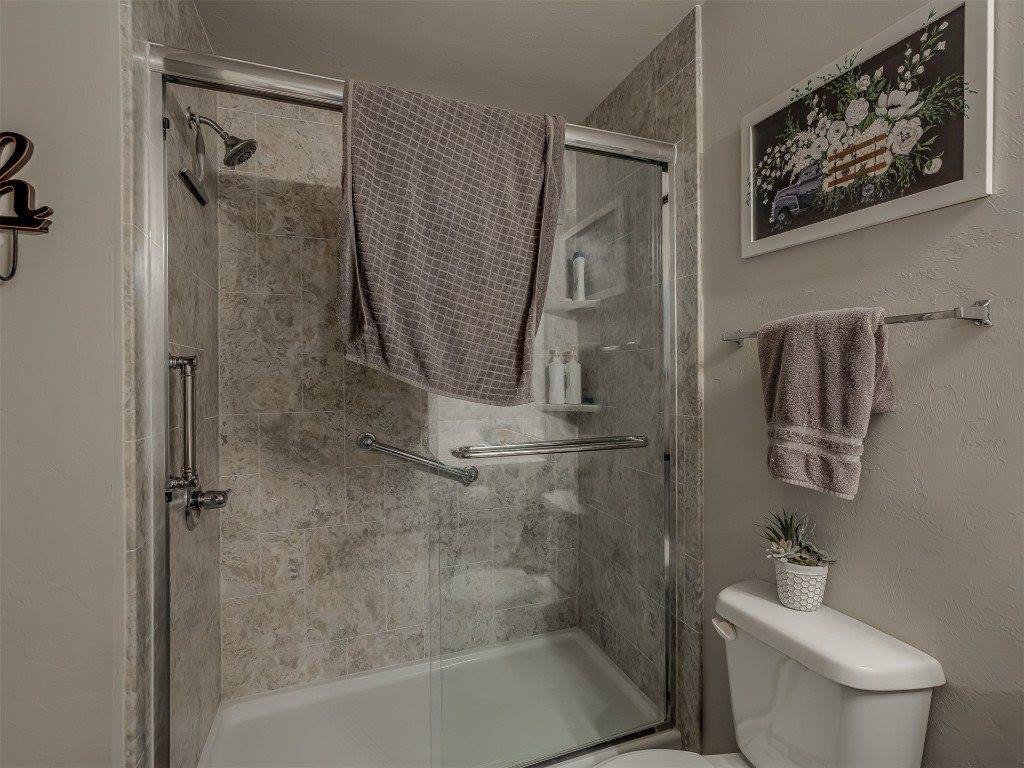 2301 Bent Tree Road, Shawnee, OK 74804