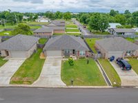 2301 Bent Tree Road, Shawnee, OK 74804