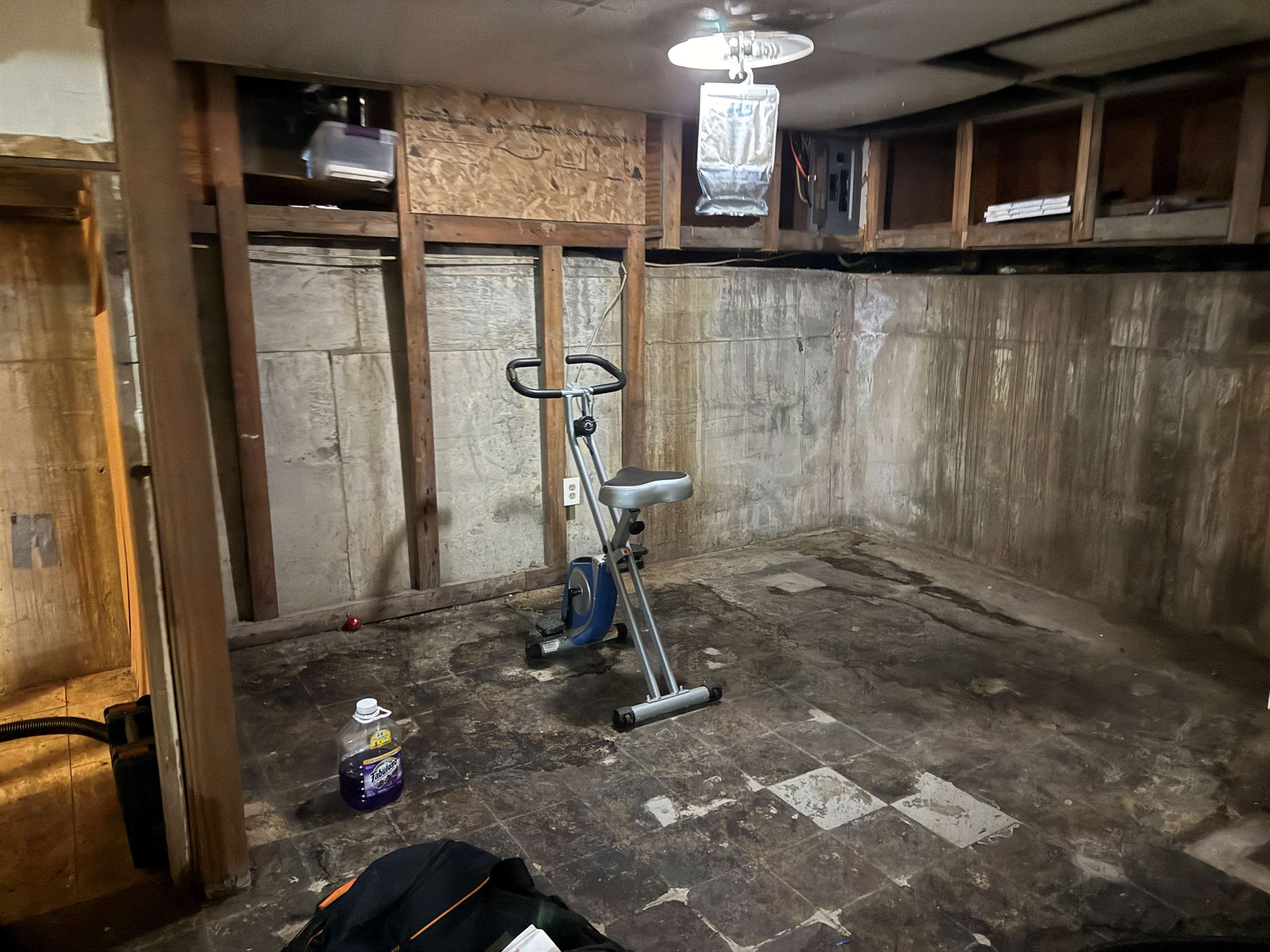 3526 SE 6th Ave, Topeka, KS 66607