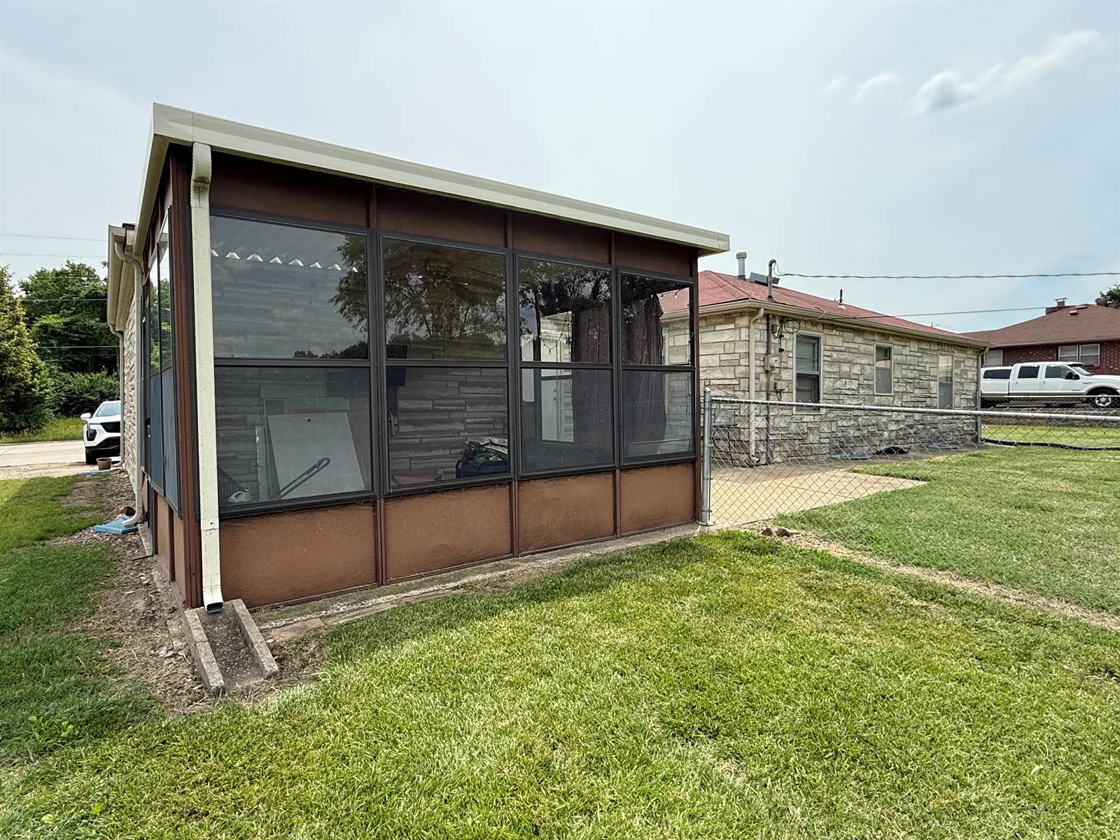 3526 SE 6th Ave, Topeka, KS 66607