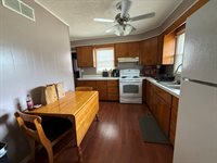 3526 SE 6th Ave, Topeka, KS 66607