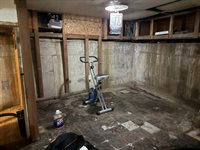 3526 SE 6th Ave, Topeka, KS 66607