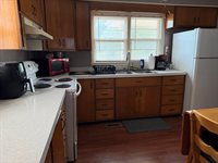 3526 SE 6th Ave, Topeka, KS 66607