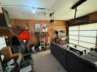 3526 SE 6th Ave, Topeka, KS 66607