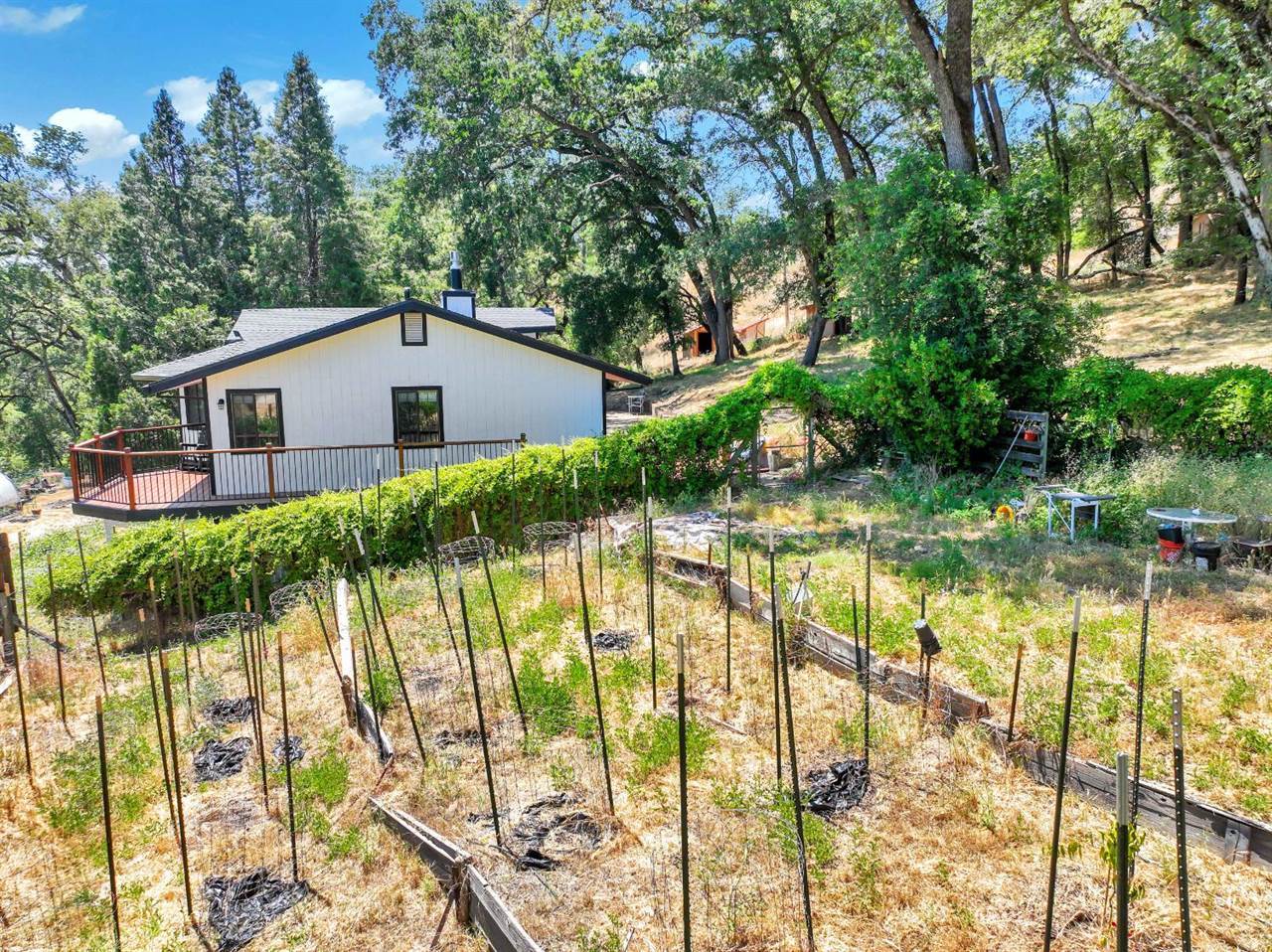 12064 Creek View Drive, Grass Valley, CA 95949