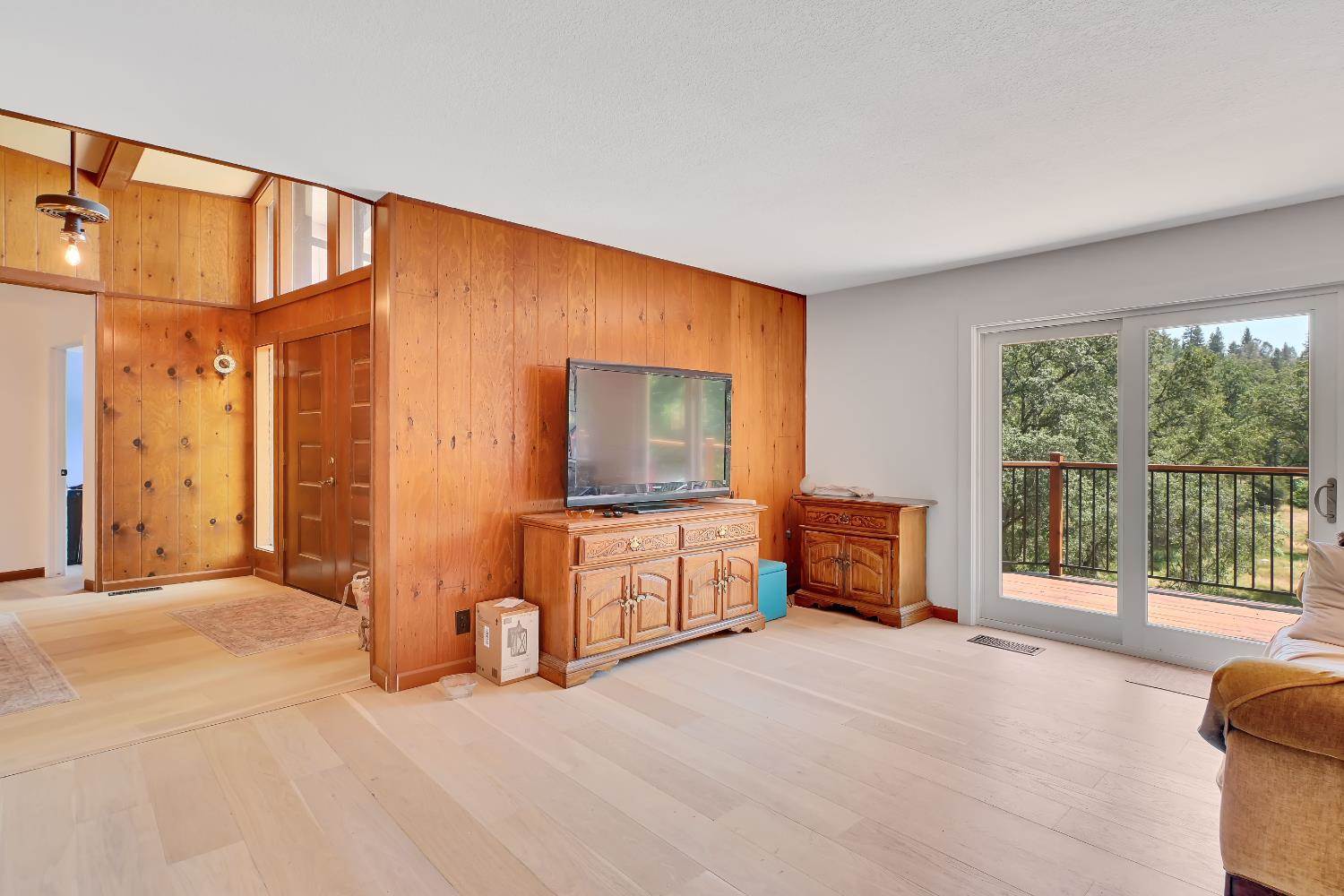 12064 Creek View Drive, Grass Valley, CA 95949