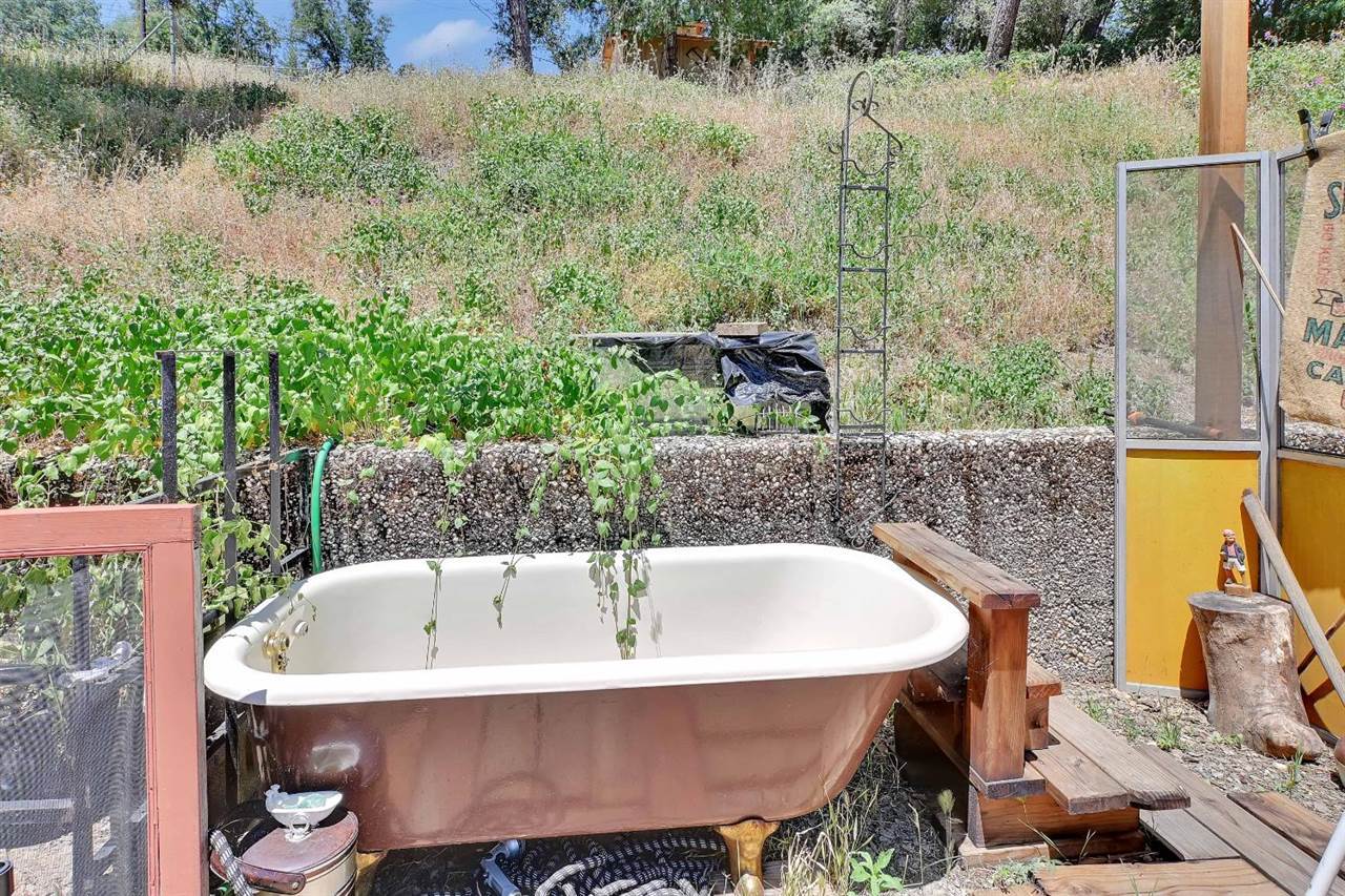 12064 Creek View Drive, Grass Valley, CA 95949