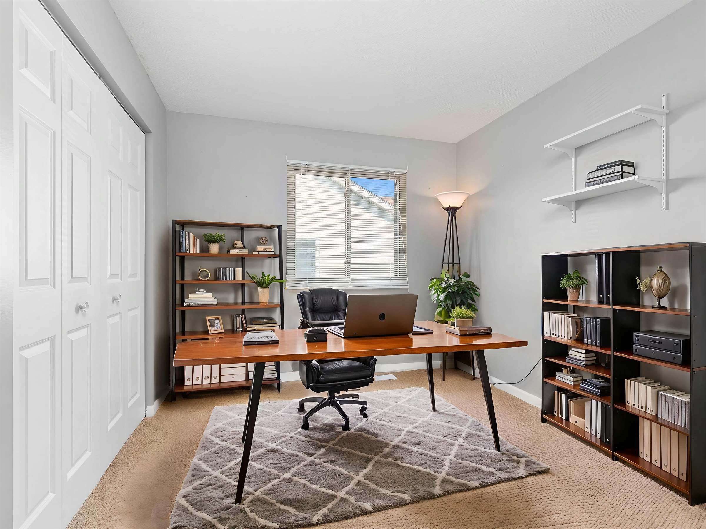 8423 Lionsgate Run, Fort Wayne, IN 46835