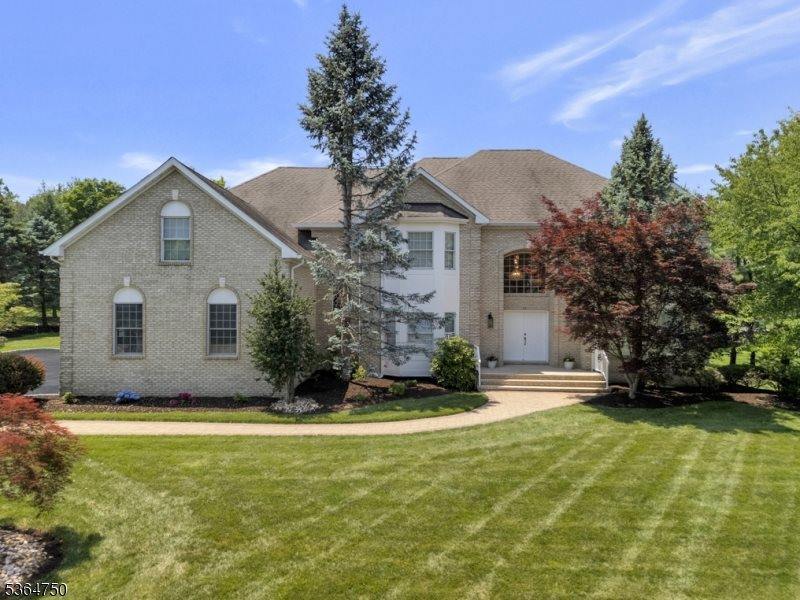 33 Briarwood Drive East, Warren Township, NJ 07059