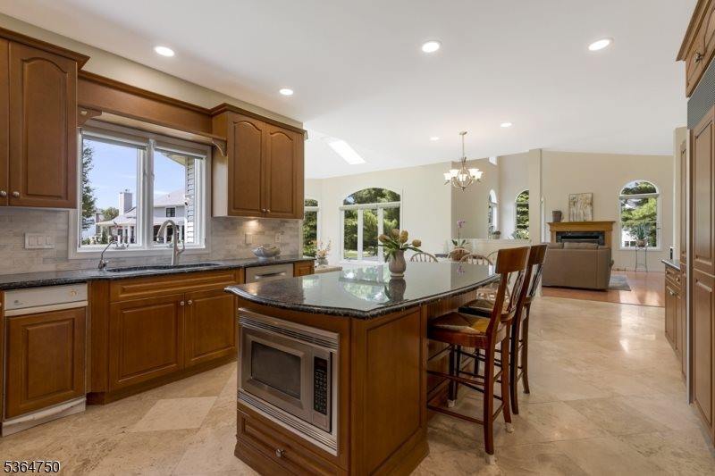 33 Briarwood Drive East, Warren Township, NJ 07059