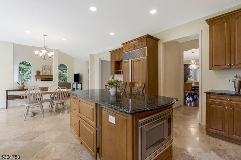 33 Briarwood Drive East, Warren Township, NJ 07059