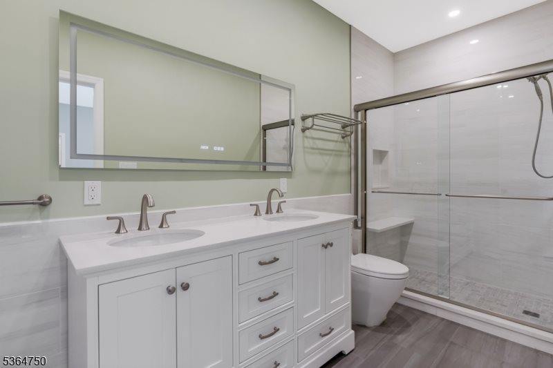 33 Briarwood Drive East, Warren Township, NJ 07059