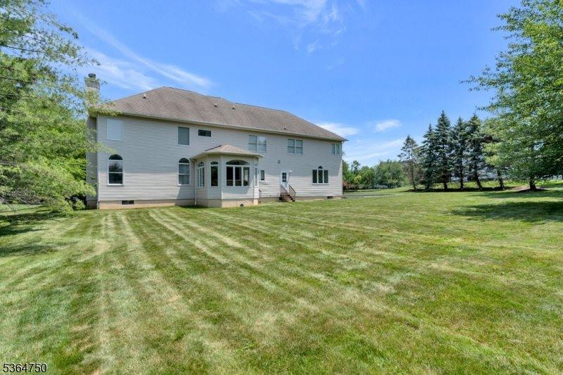 33 Briarwood Drive East, Warren Township, NJ 07059