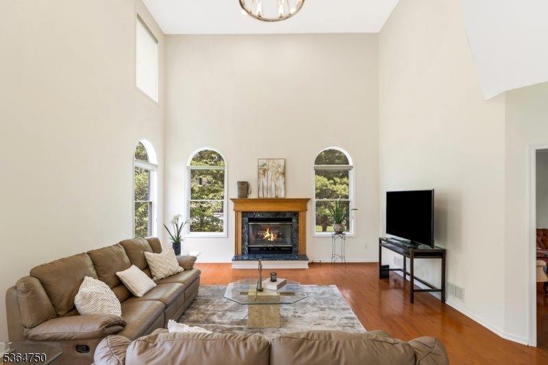 33 Briarwood Drive East, Warren Township, NJ 07059