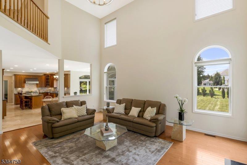 33 Briarwood Drive East, Warren Township, NJ 07059