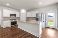 6304 Raleigh, College Station, TX 77845