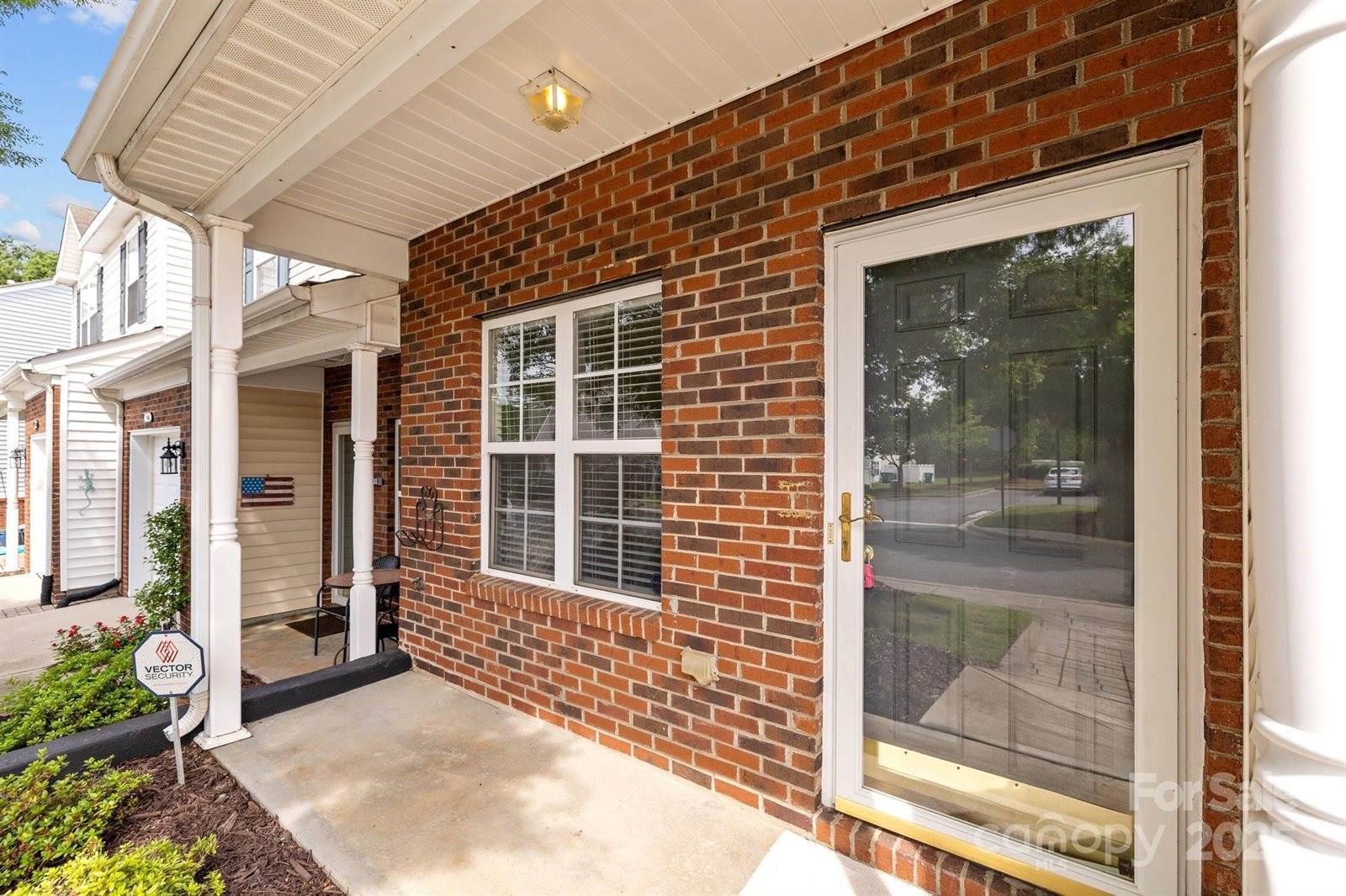 104 Clydesdale Court, Matthews, NC 28104