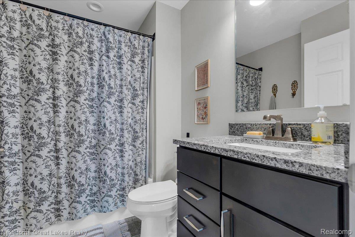 56717 Long Island Drive, UticaCity_Macomb, MI 48316