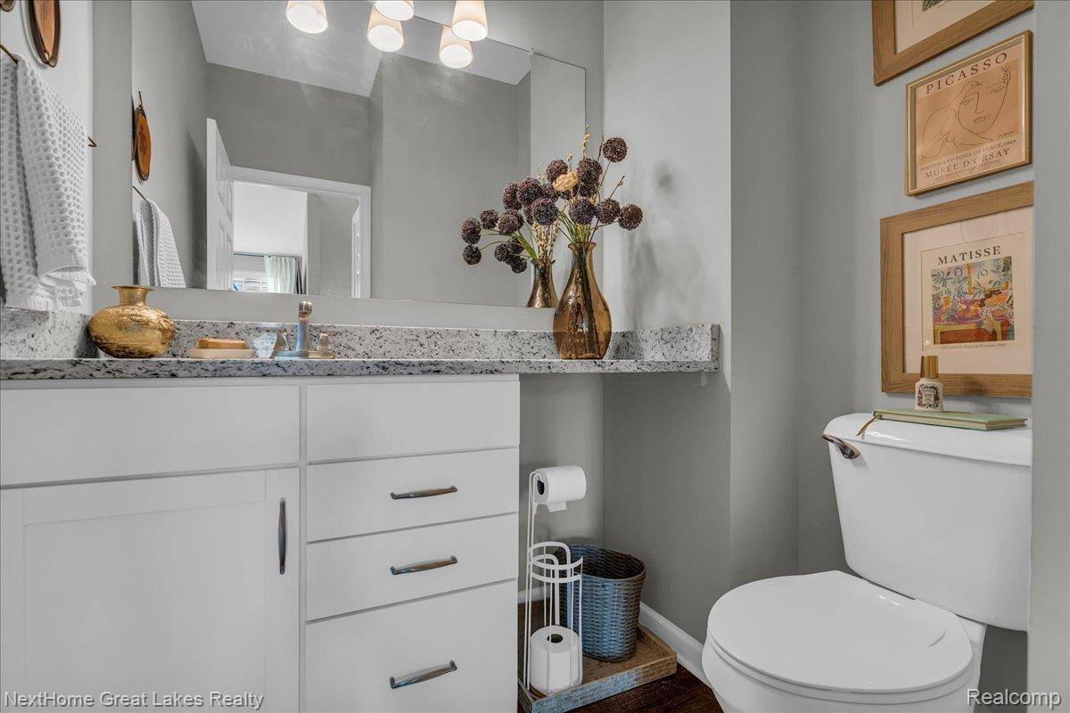 56717 Long Island Drive, UticaCity_Macomb, MI 48316