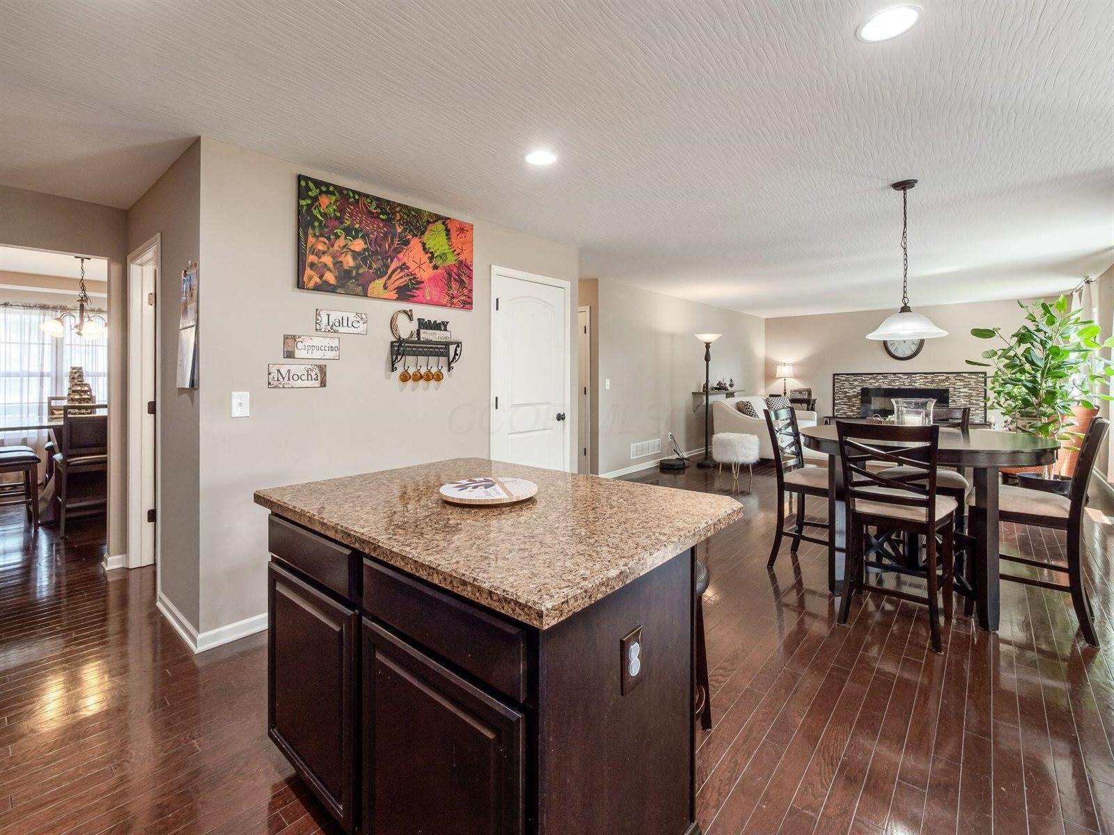 582 Slaybaugh Drive, Blacklick, OH 43004