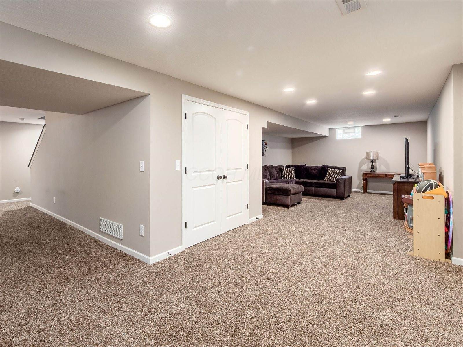 582 Slaybaugh Drive, Blacklick, OH 43004