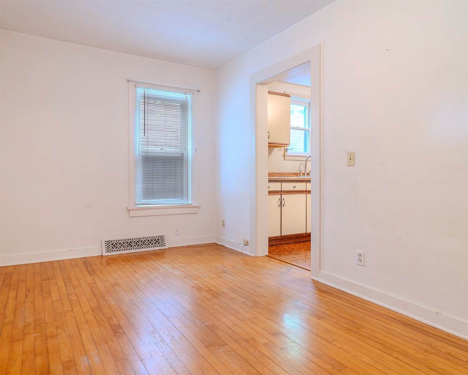 3521 Portage, Madison, WI 53704