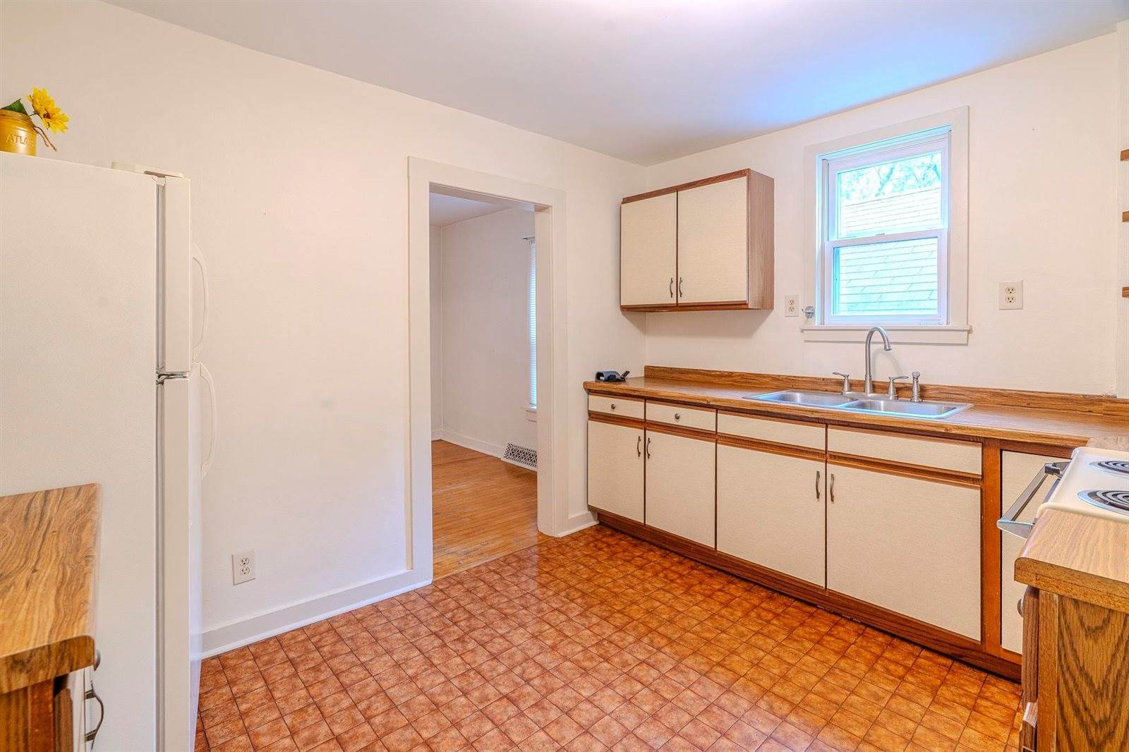 3521 Portage, Madison, WI 53704