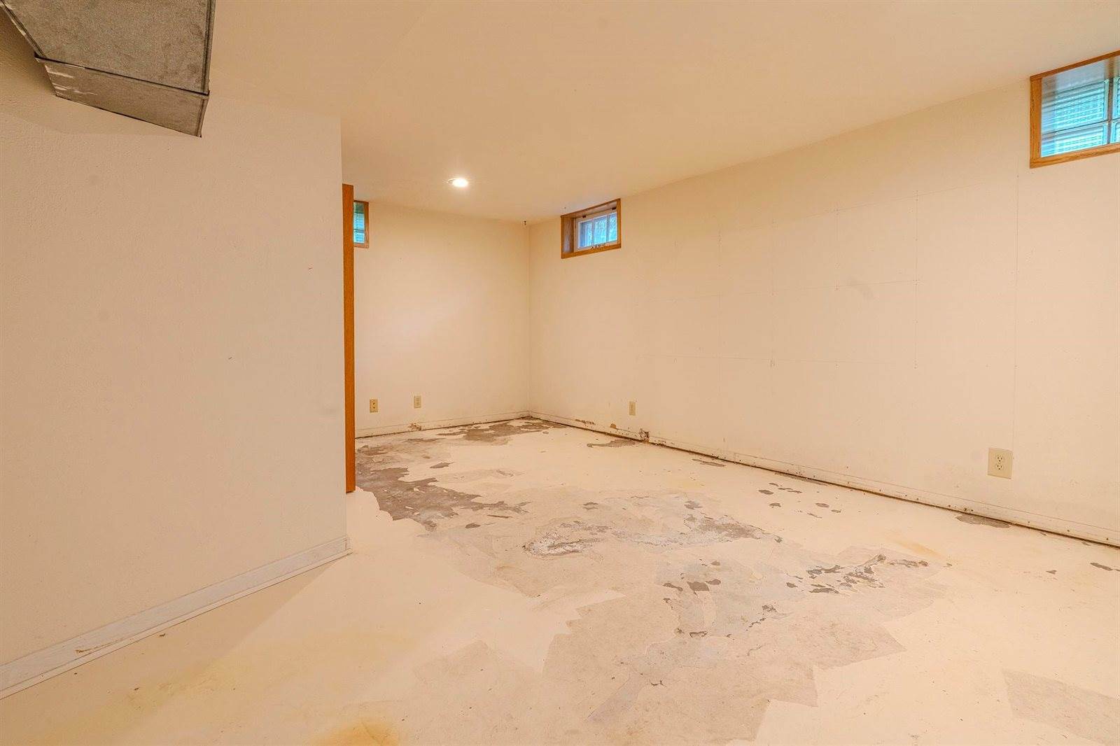 3521 Portage, Madison, WI 53704