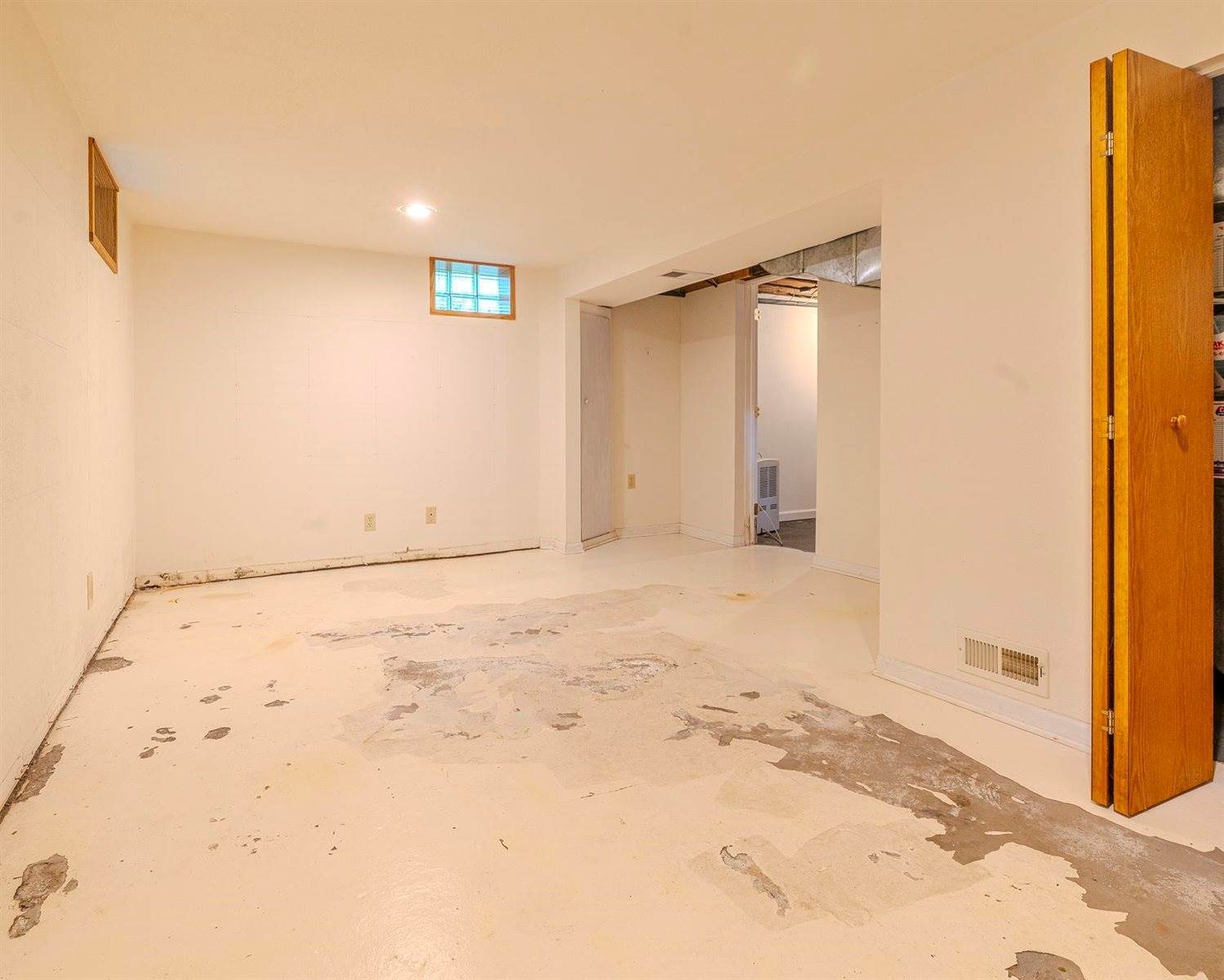 3521 Portage, Madison, WI 53704