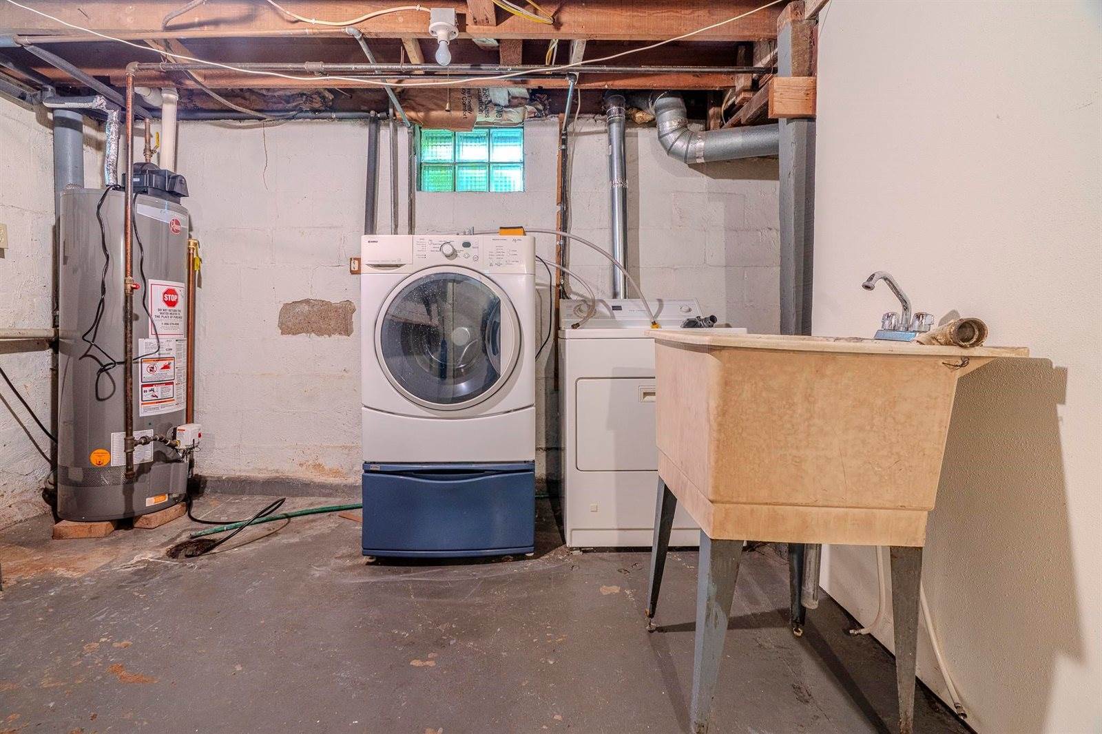 3521 Portage, Madison, WI 53704