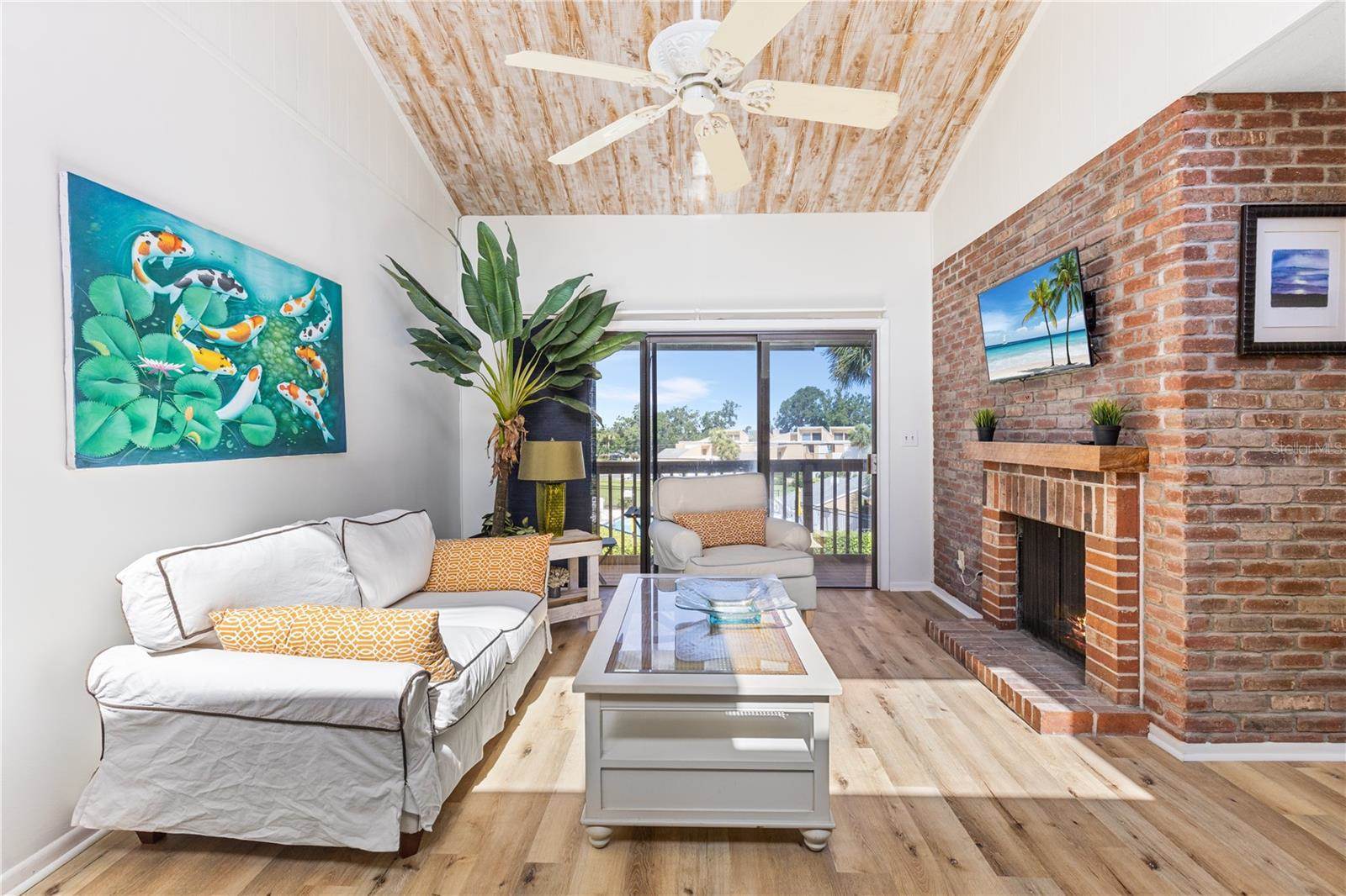 1051 South Highland Street, Mount Dora, FL 32757