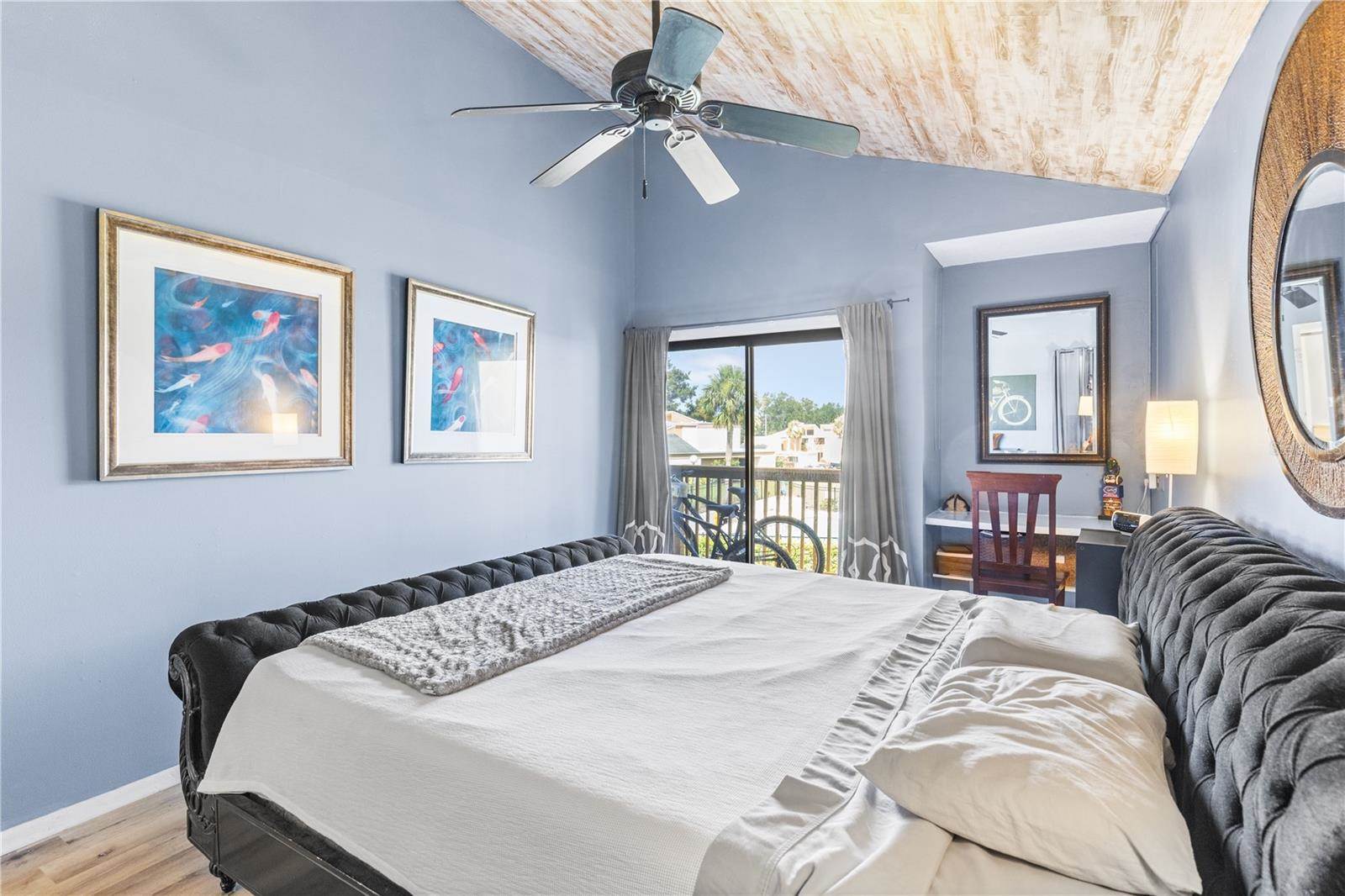 1051 South Highland Street, Mount Dora, FL 32757