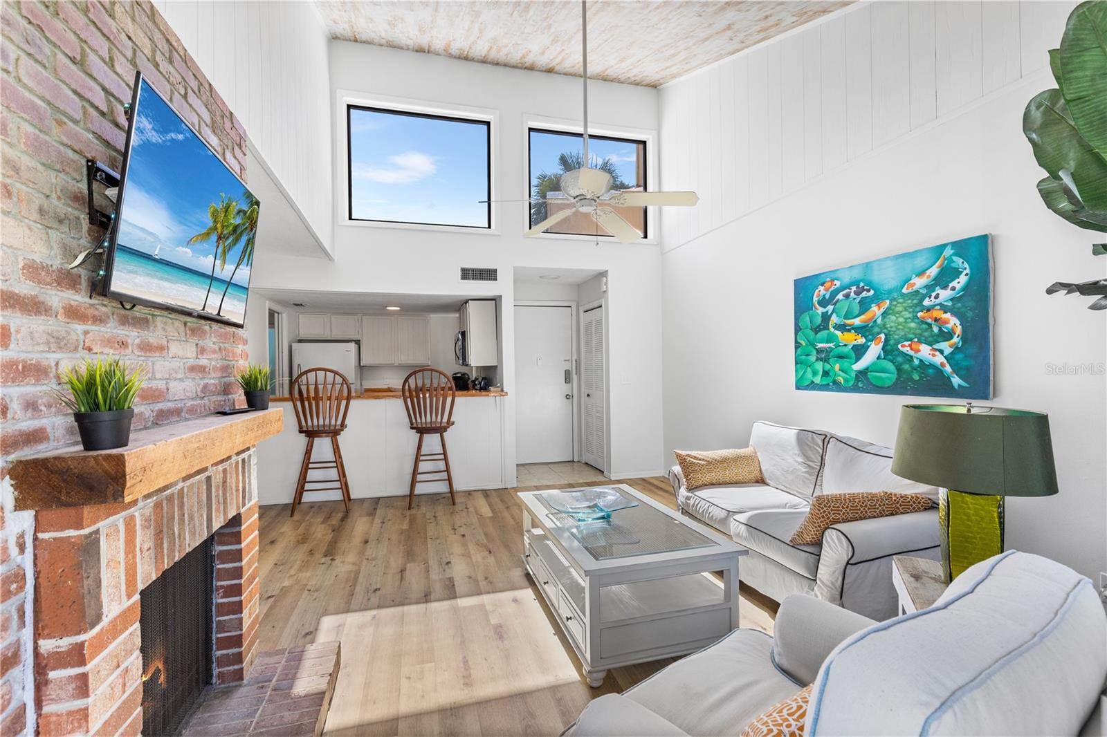 1051 South Highland Street, Mount Dora, FL 32757