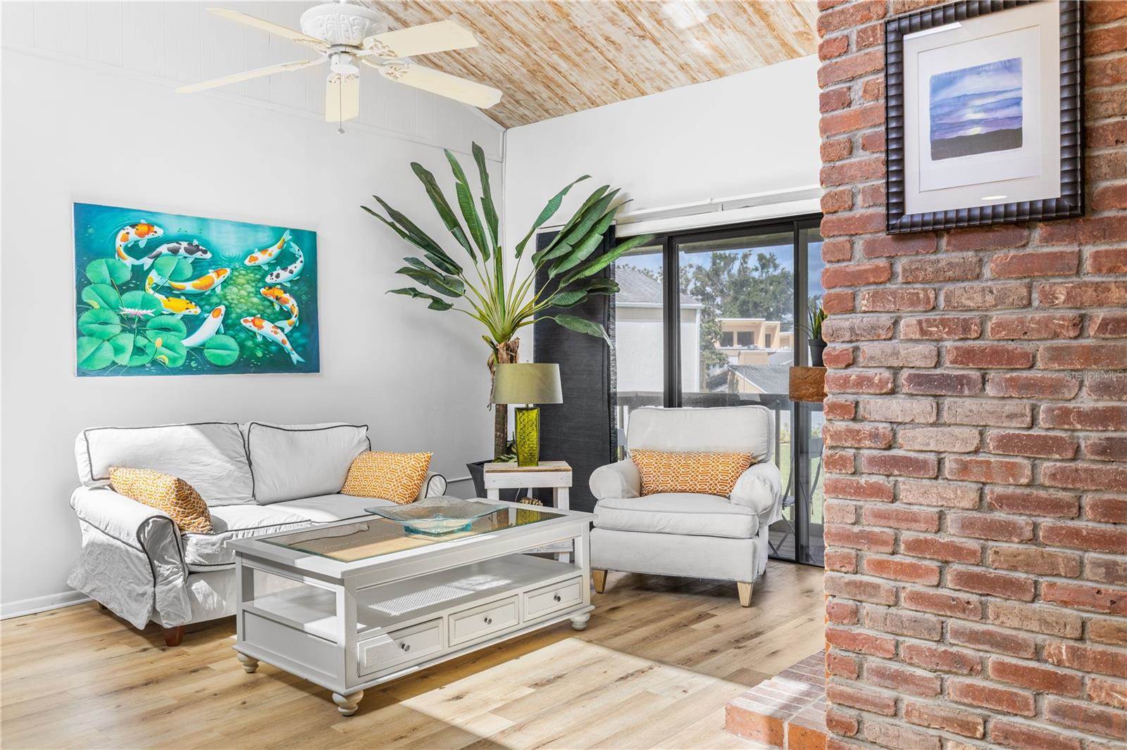 1051 South Highland Street, Mount Dora, FL 32757