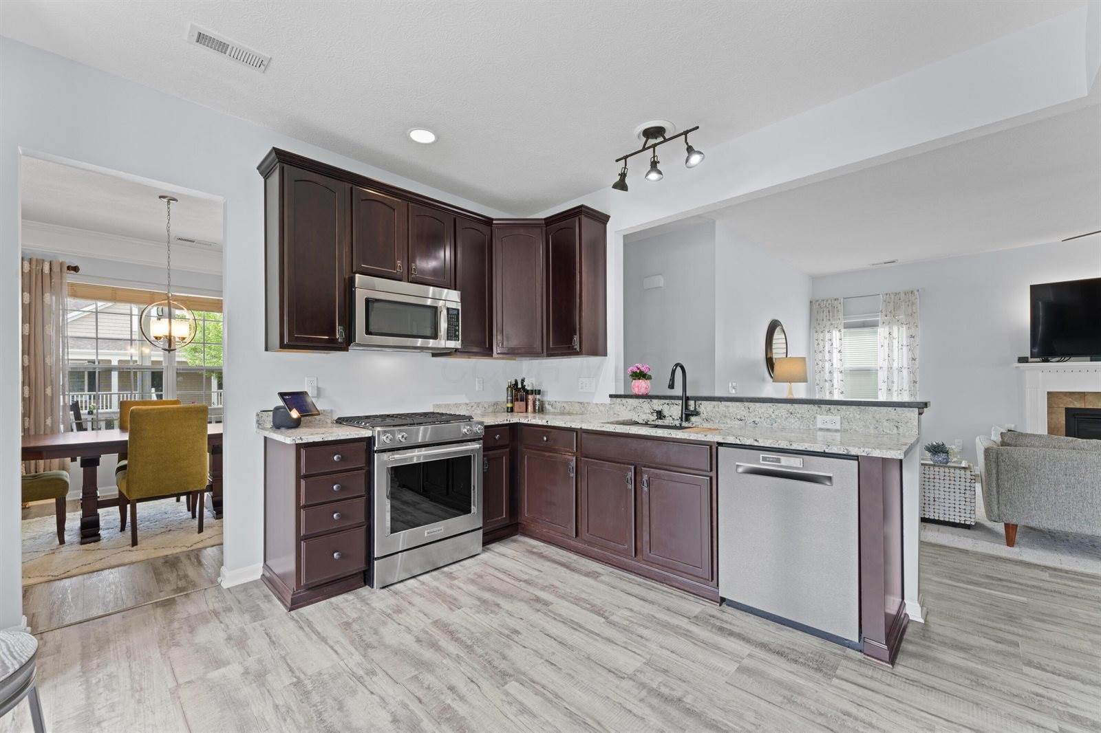 6164 Jennis Road, Westerville, OH 43081