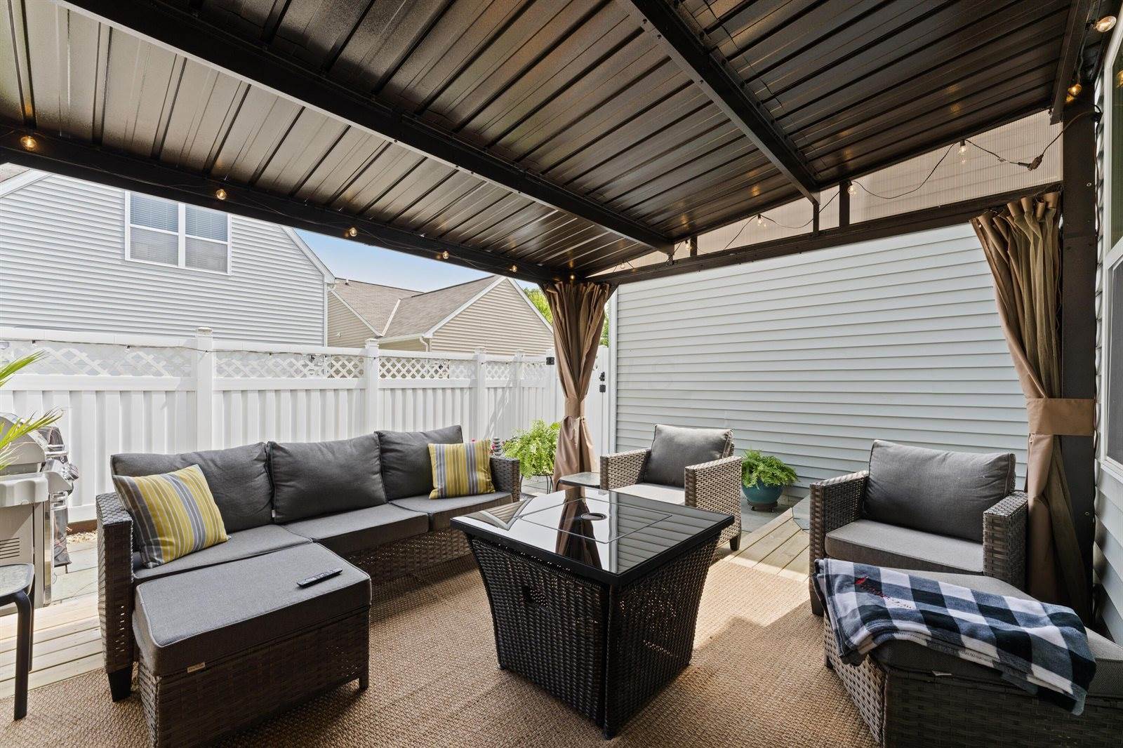 6164 Jennis Road, Westerville, OH 43081