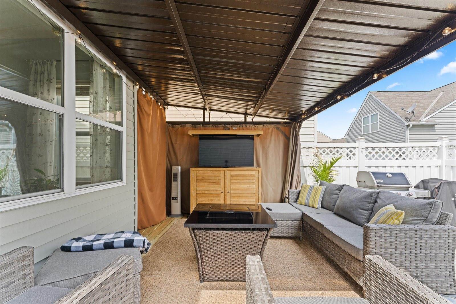 6164 Jennis Road, Westerville, OH 43081