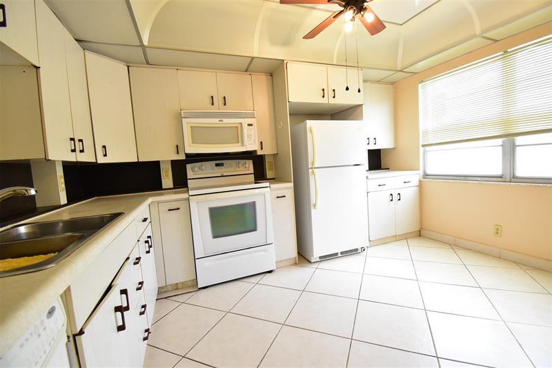 2805 Victoria Way H2, #H2, Coconut Creek, FL 33066