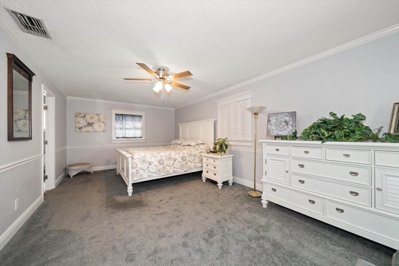 3831 Yardley Avenue North, Saint Petersburg, FL 33713