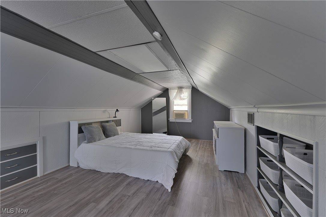 374 Glendola Avenue NW, Warren, OH 44483