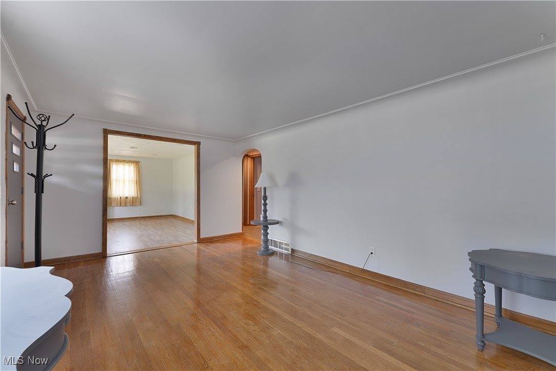 374 Glendola Avenue NW, Warren, OH 44483