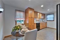 374 Glendola Avenue NW, Warren, OH 44483