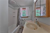 374 Glendola Avenue NW, Warren, OH 44483