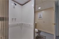 374 Glendola Avenue NW, Warren, OH 44483