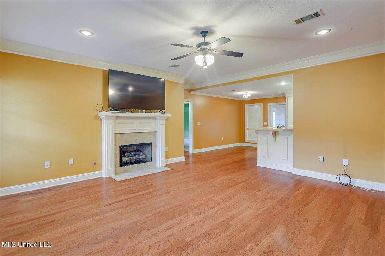 536 Oak Park Circle, Pearl, MS 39208