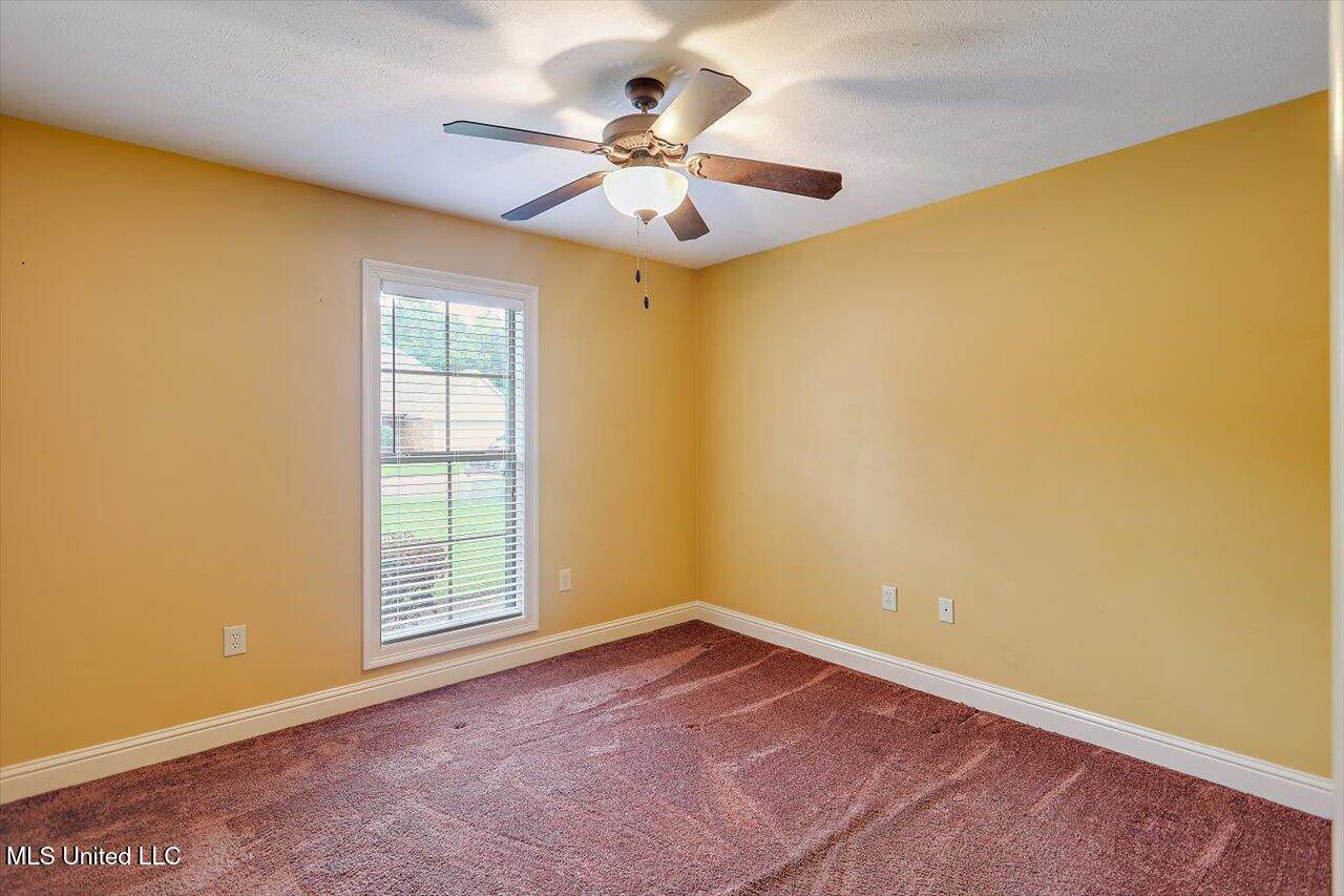 536 Oak Park Circle, Pearl, MS 39208